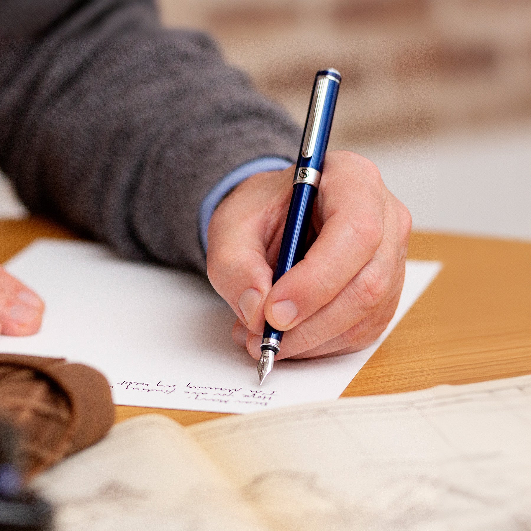 Scriveiner Classic Midnight Blue Fountain Pen - Medium Nib