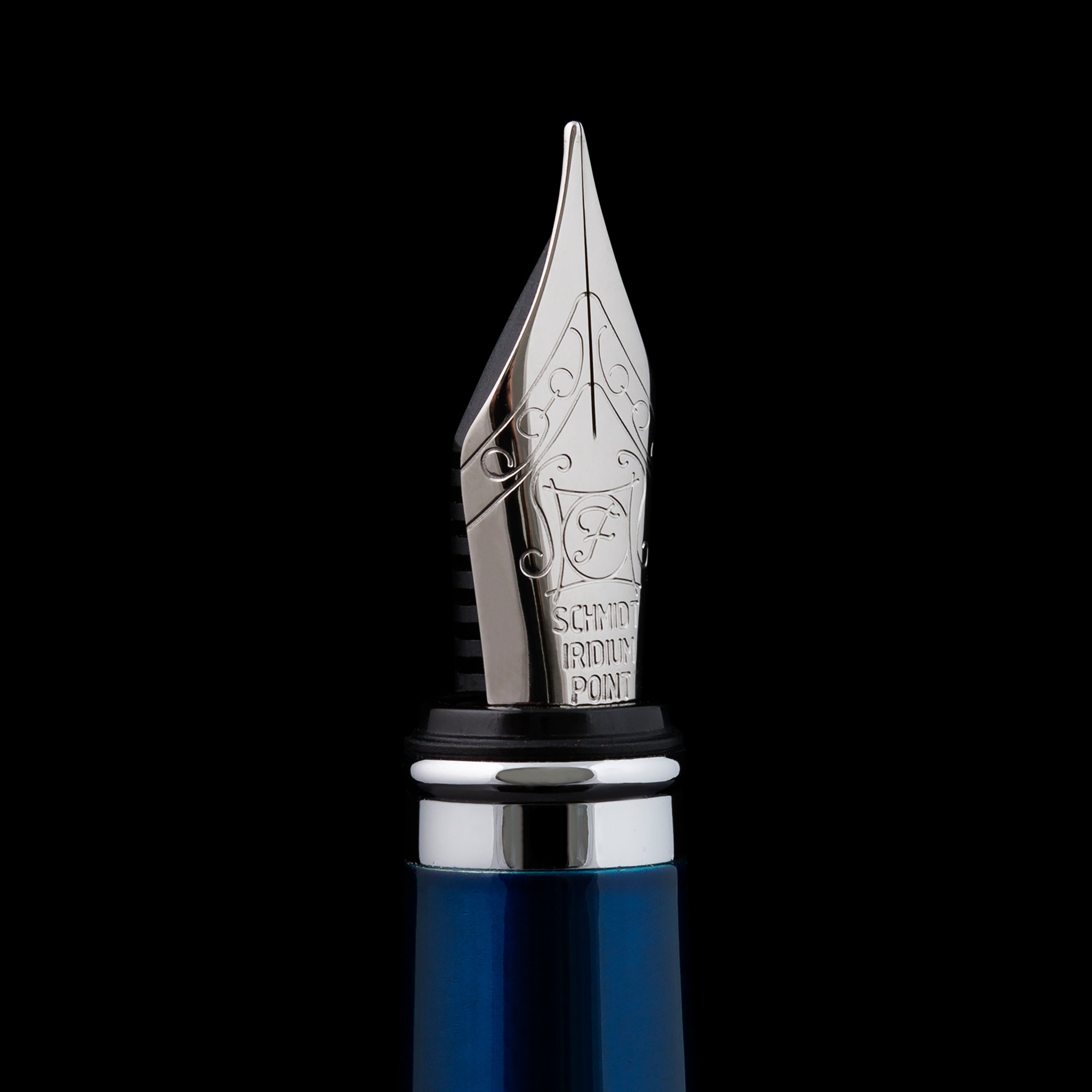Classic Midnight Blue Fountain Pen - Fine Nib