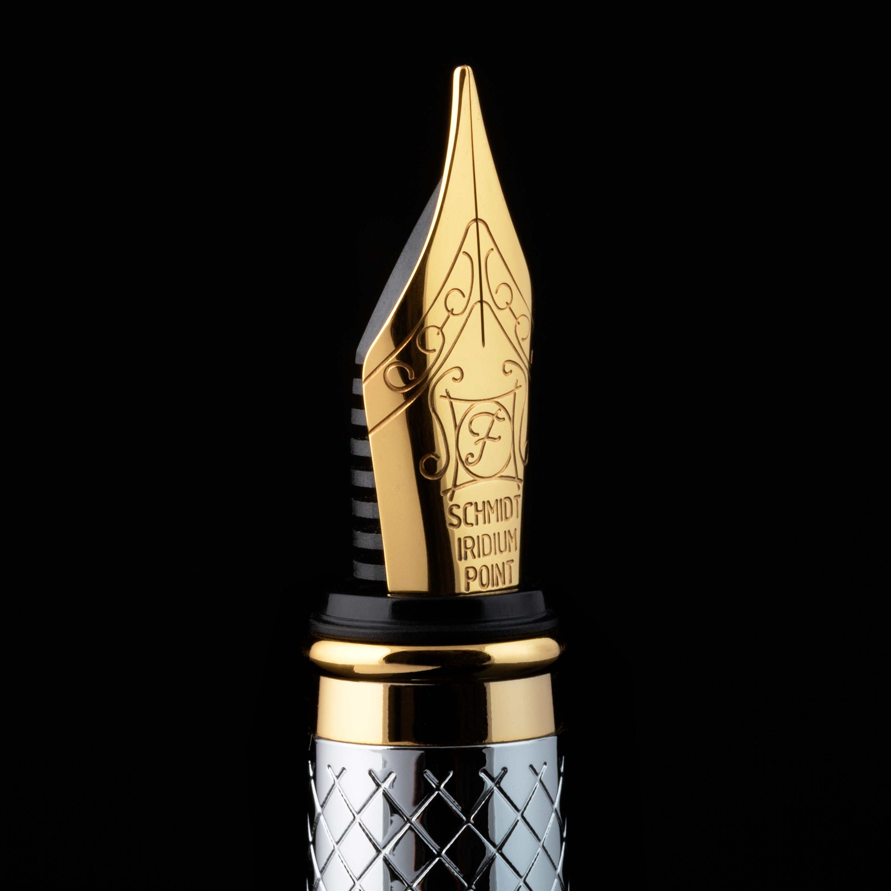 Classic Silver Chrome Fountain Pen - Fine Nib